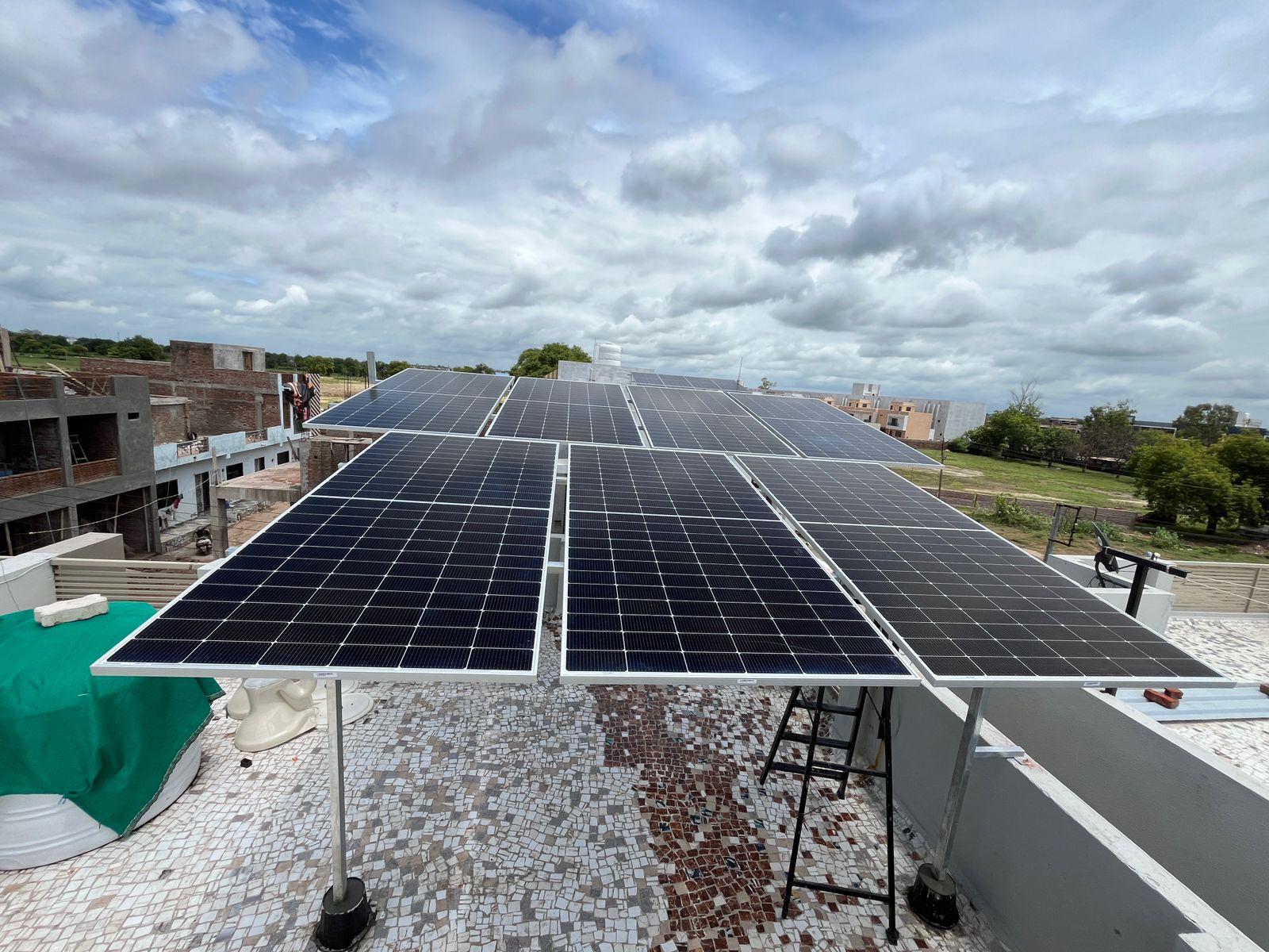 7 panel residential solar project 3.85 kW