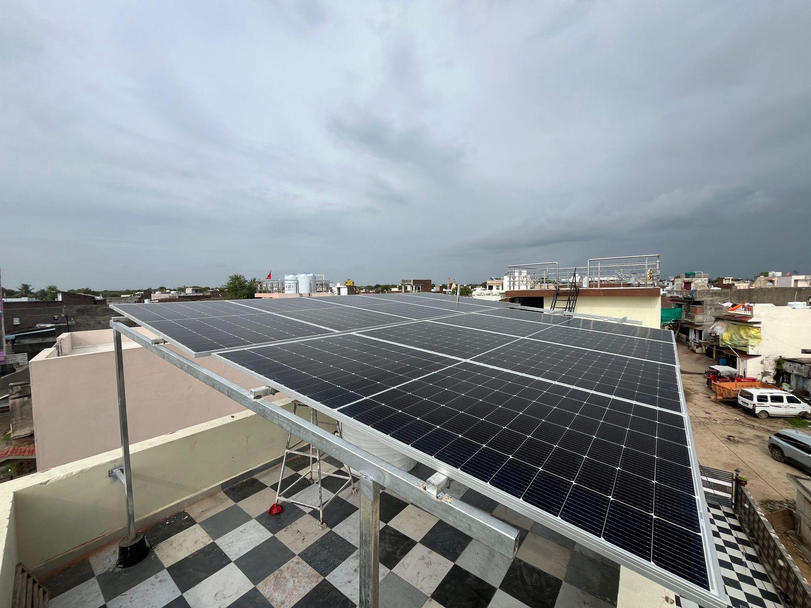 9 panel residential solar project 4.95 kW
